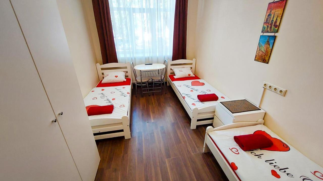 Happy Hotel Riga Bagian luar foto