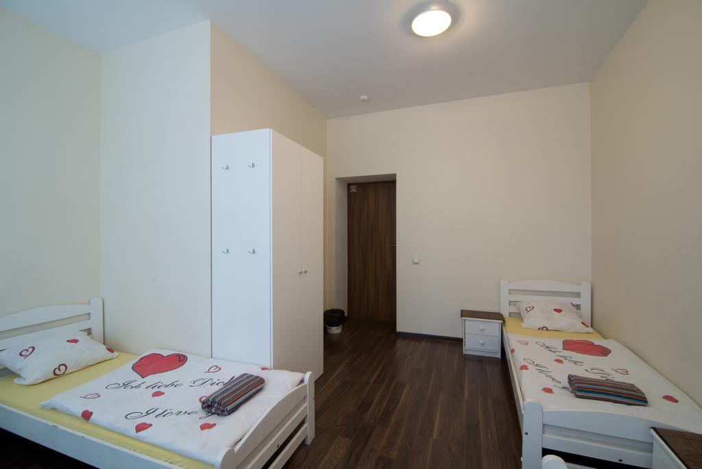 Happy Hotel Riga Bagian luar foto