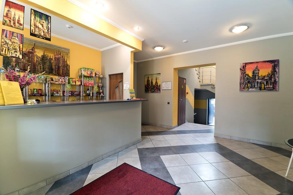 Happy Hotel Riga Bagian luar foto
