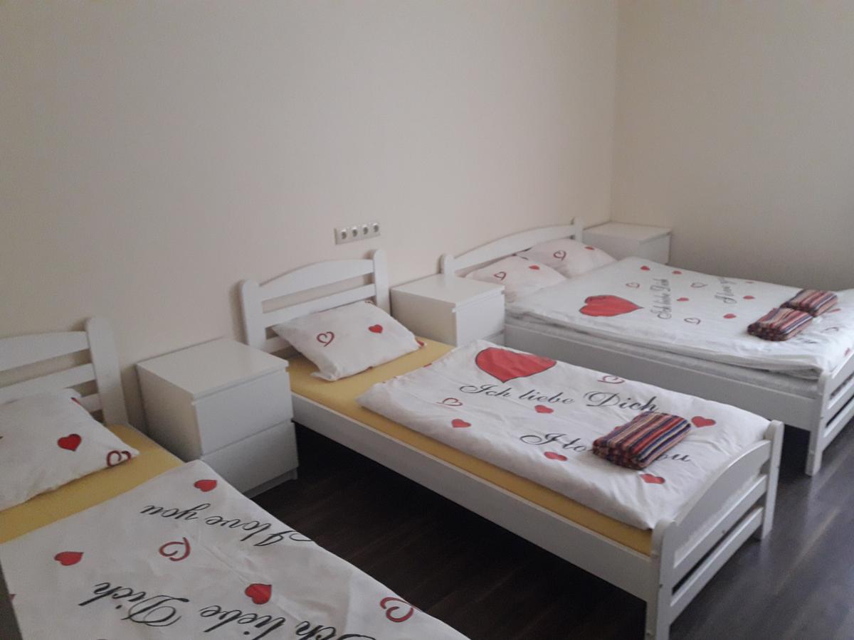 Happy Hotel Riga Bagian luar foto