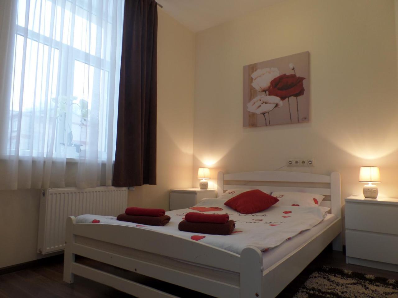 Happy Hotel Riga Bagian luar foto